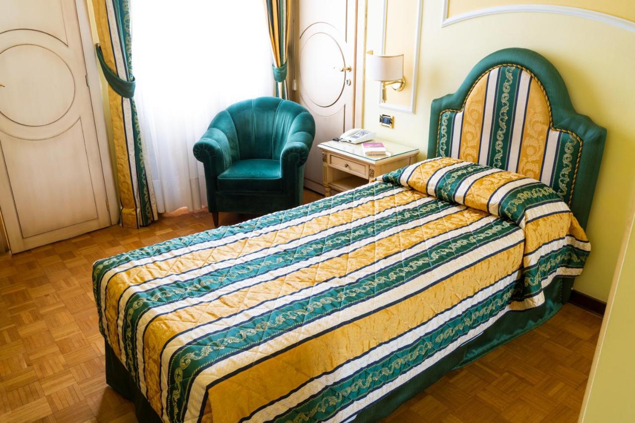 Hotel Terme Salus 아바노테르메 외부 사진